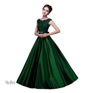 Robe élégante pour femme, style princesse raffiné