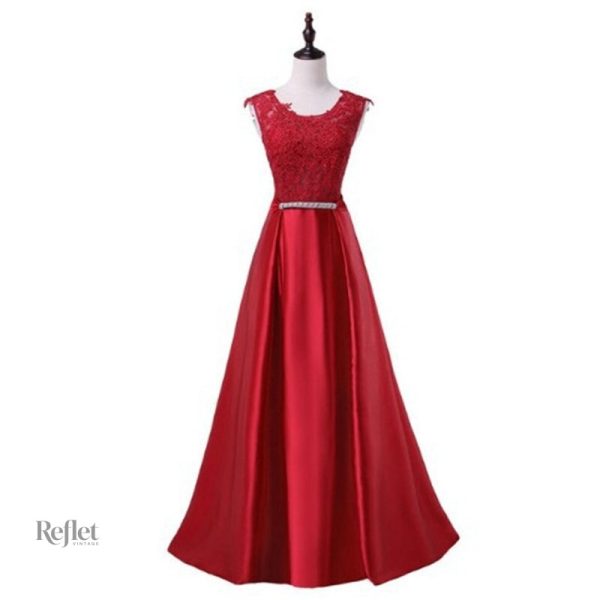 Robe de bal femme, coupe princesse et détails sophistiqués