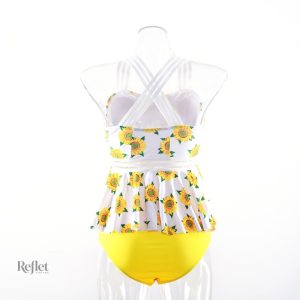 Bikini vintage jaune, idéal pour un style estival chic