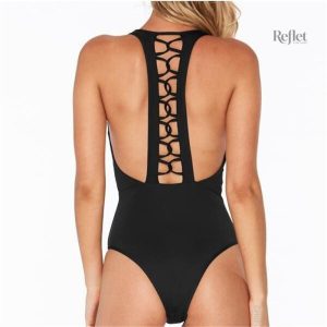 Maillot de bain noir rétro pour un look classique