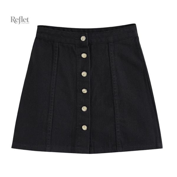 Mini jupe à la mode des années 70, style rétro et audacieux