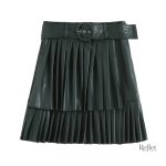 Style vintage avec cette jupe plissée des années 60