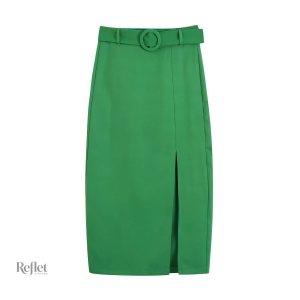 Jupe longueur genoux, look décontracté des années 70
