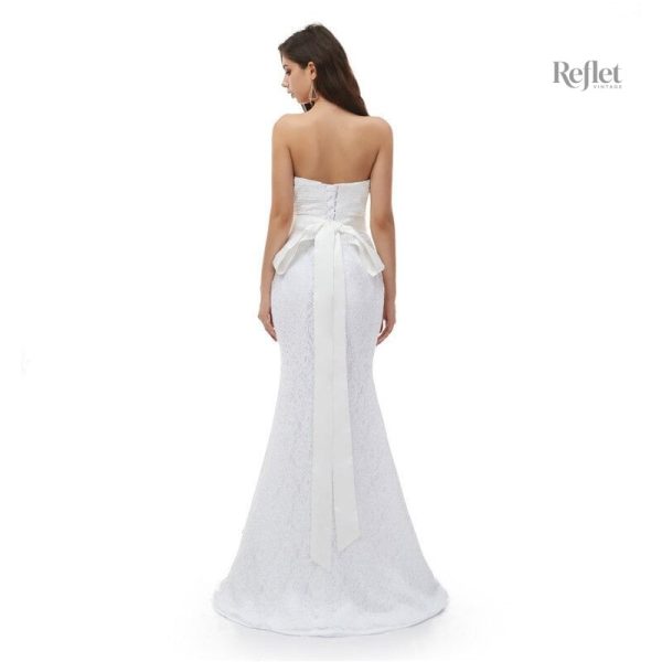 Modèle de robe de mariée avec corsage délicat