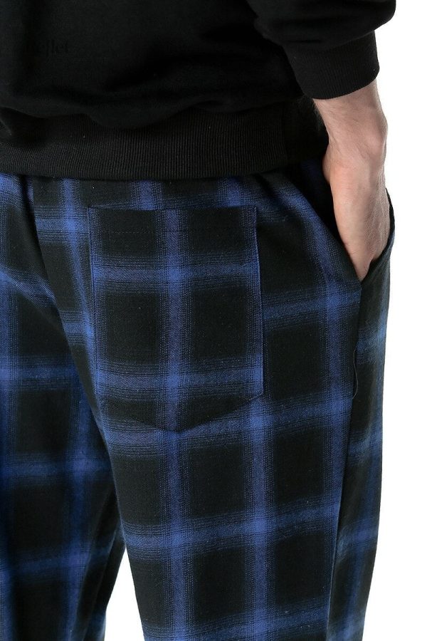 Pantalon homme style vintage à carreaux