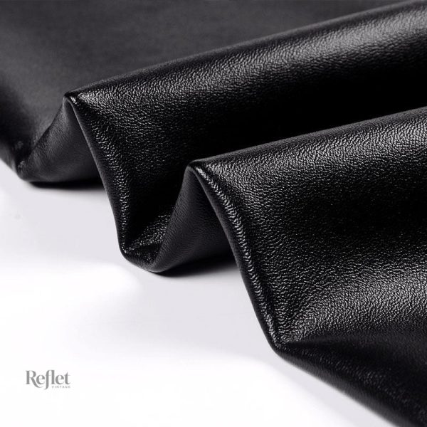 Pantalon en cuir rétro pour un style chic et audacieux