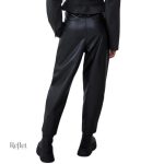 Pantalon en cuir souple pour un look rétro femme