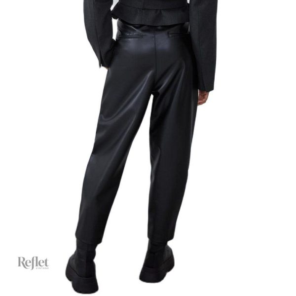 Pantalon en cuir souple pour un look rétro femme