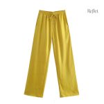 Pantalon large femme inspiré des années passées