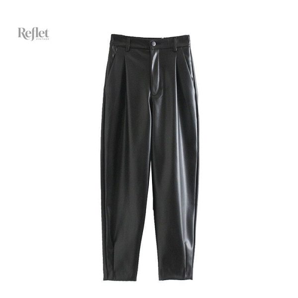 Pantalon femme noir, look rétro chic pour toutes occasions