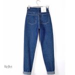 Look vintage pour un pantalon femme tendance