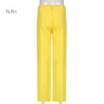 Pantalon large féminin au style vintage