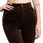 Pantalon rétro féminin style années 50, look classique et tendance