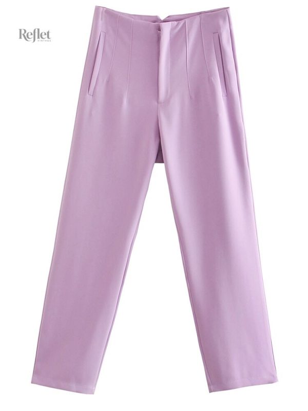 Pantalon femme à la coupe vintage