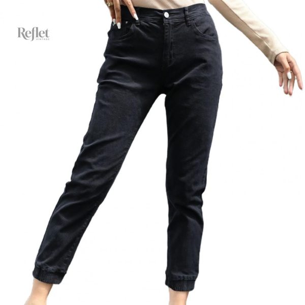 Élégants pantalons noirs pour une allure vintage