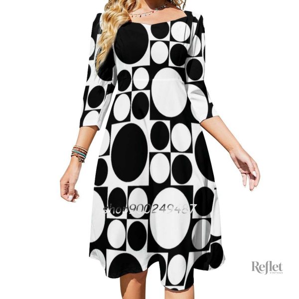 Robe noire rétro style années 70