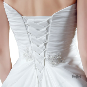 Princesse en robe de mariage, style romantique et chic