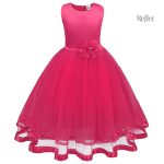 Robe de fête pour petite fille avec détails délicats