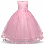 Robe princesse avec des motifs ludiques et charmants