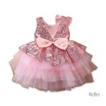 Robe fille style princesse avec détails charmants