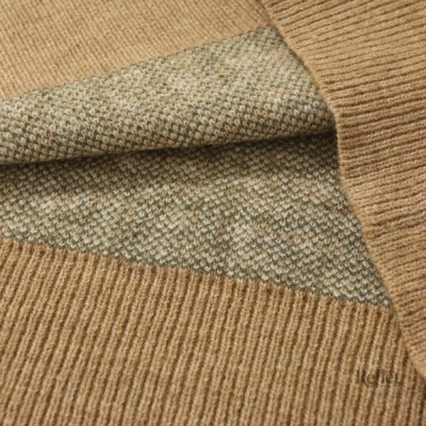 Pull rétro à carreaux pour toutes occasions