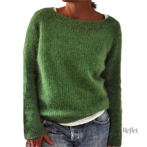 Pull en tricot bleu marine pour un look rétro