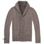 Pull homme style rétro avec textures variées