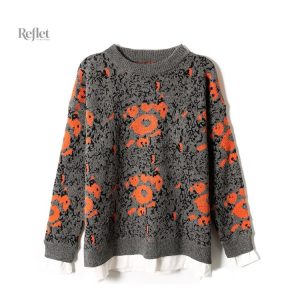 Pull ample femme style vintage avec motifs classiques