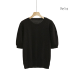 Pull vintage féminin, manche courte, style intemporel élégant