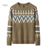 Vêtement masculin, pull oversize au look vintage