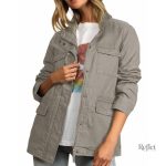 Pull à col rond femme, style vintage avec boutons