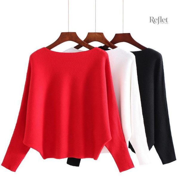 Pull rouge rétro pour femme, tendance et confortable.