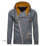 Pull à capuche vintage, idéal pour un look décontracté