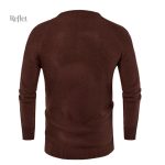 Pull marron rétro pour homme, idéal pour un look décontracté