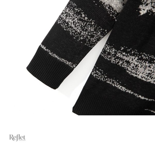 Pull classique homme en teintes noires et blanches