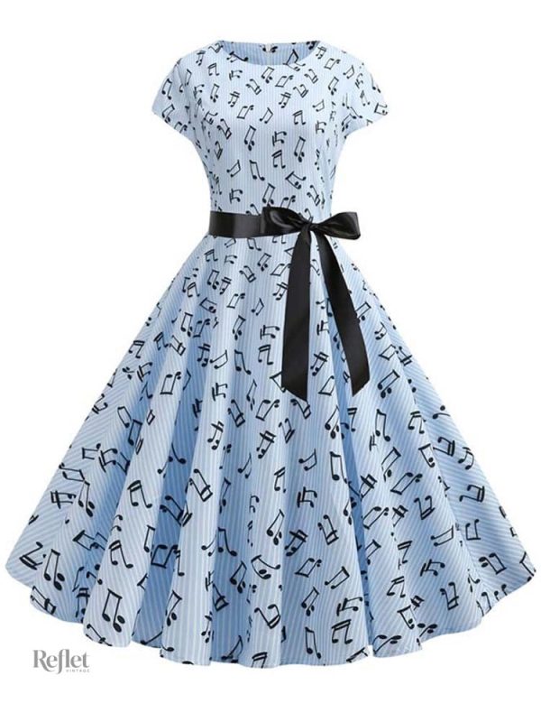 Rétro robe à pois pour un look vintage
