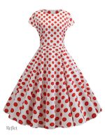 Robe années 50 à pois pour un style classique