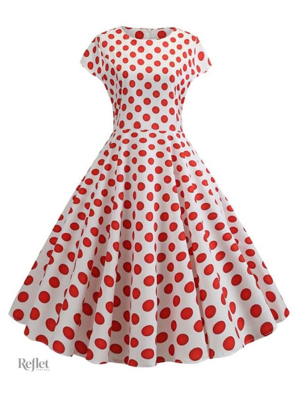 Robe années 50 à pois pour un style classique