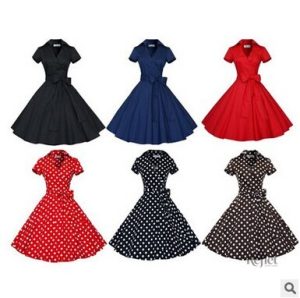 Robe vintage à pois pour un look rétro
