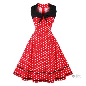 Robe années 60 à pois, élégance intemporelle