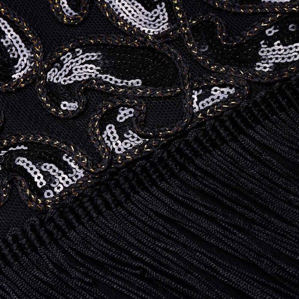 Robe festive année 20 à ornements dorés