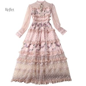 Robe élégante année 40 avec nœud décoratif