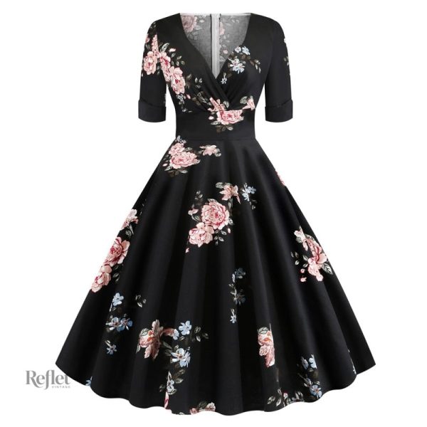 Robe à pois avec décolleté