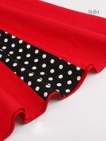 Modèle classique de robe des années 60 en tissu léger