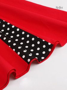 Modèle classique de robe des années 60 en tissu léger