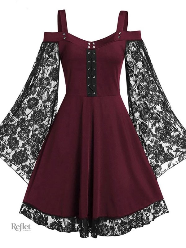 Robe longue avec décolleté, tendance vintage