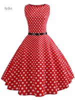 Robe florale années 60, coupe classique et élégante