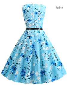 Modèle de robe années 60, motifs floraux colorés