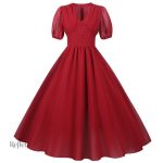Robe rouge année 60 élégante et vintage