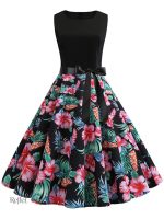 Robe années 60 à la taille cintrée